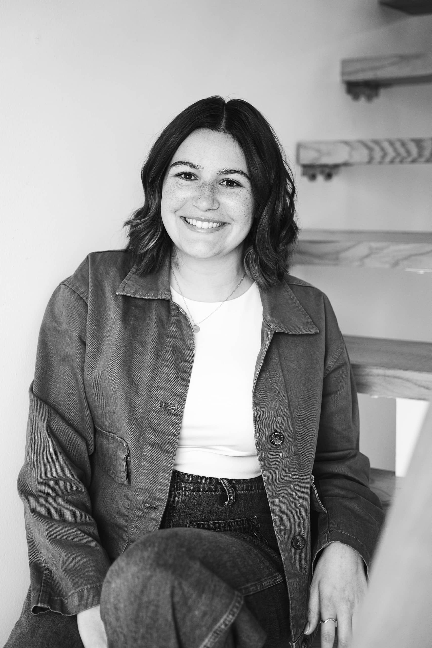 Portrait professionnel Amelie membre équipe Solutions M agence marketing