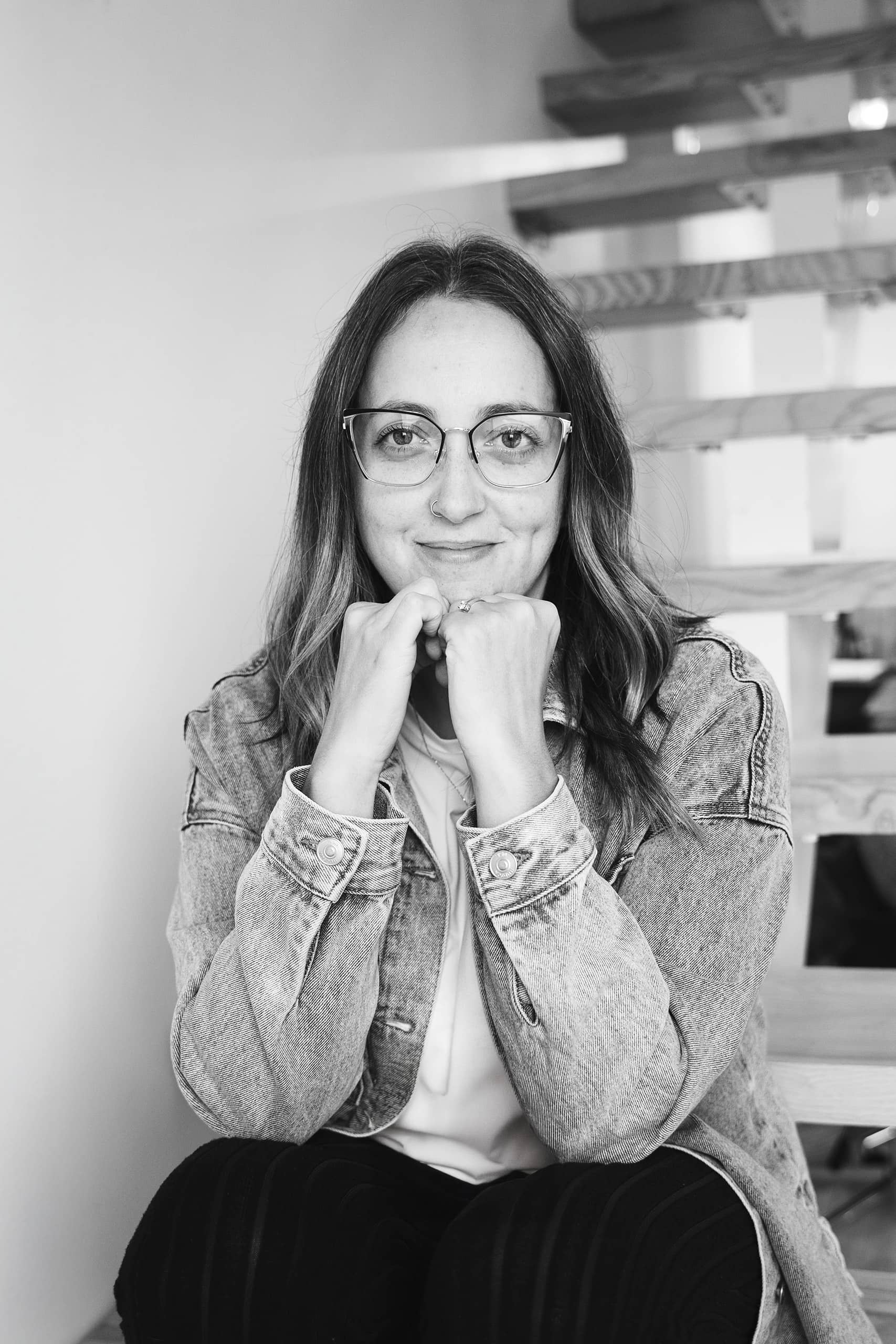 Portrait professionnel Catherine membre équipe Solutions M agence marketing